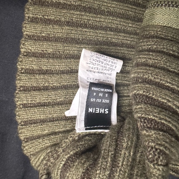 SHEIN Olive Ribbed Zip-Up Cardigan - Picture 2 of 2